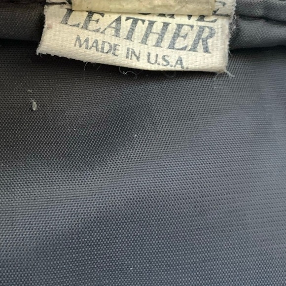 Vintage Mens Black Leather Snap Vest Vietnam War Patches Memorial Prisoner War - Picture 7 of 8